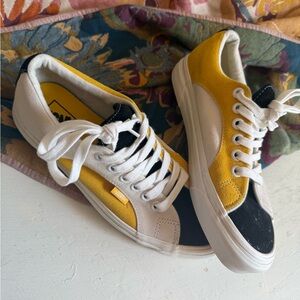 Vans Low-Top Sneakers in Yellow, Black & White mens size 8 woman’s 10